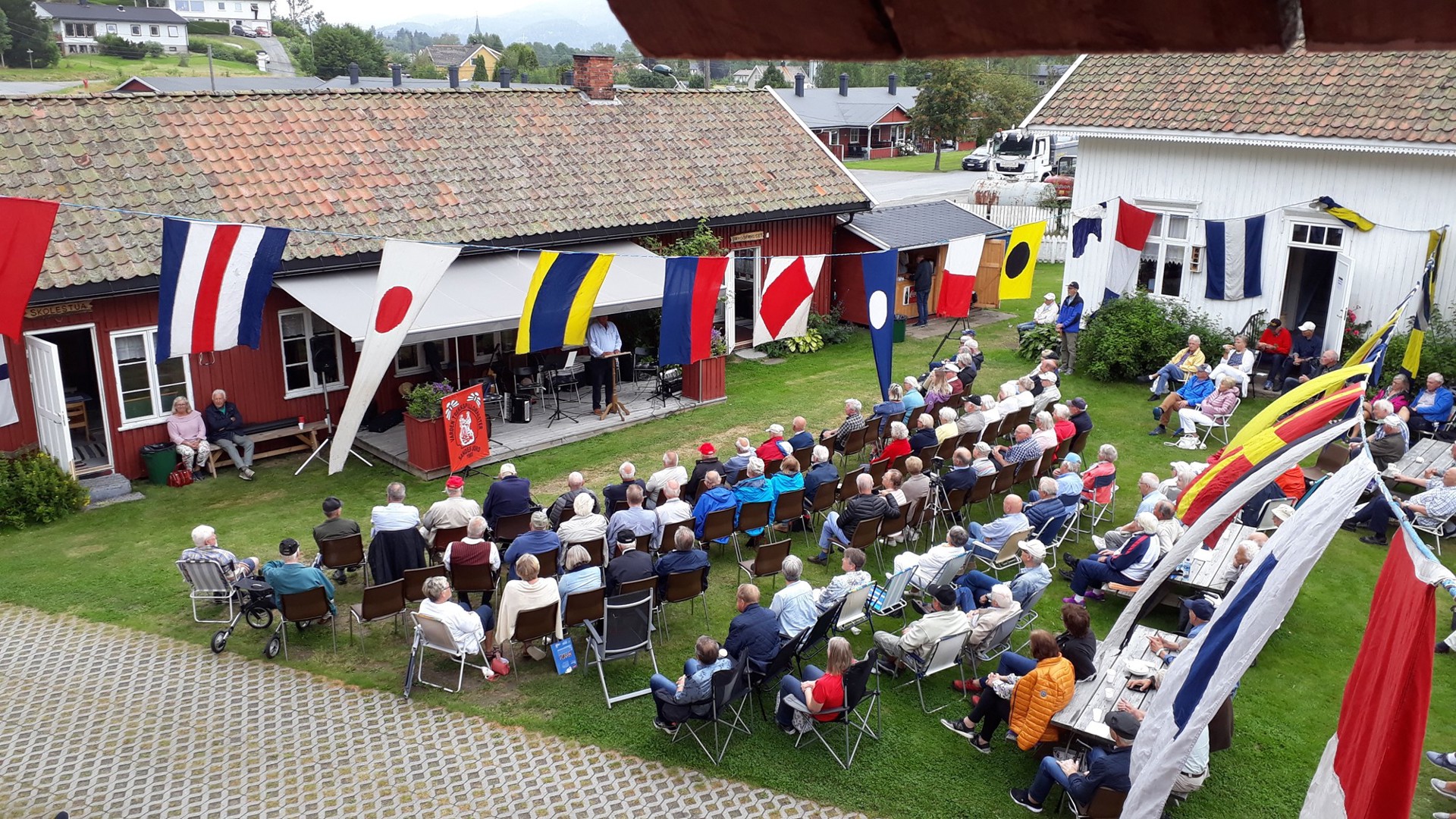 Søndagsåpent 24.07. - Hvalfangertreff